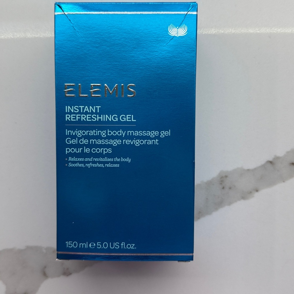 ELEMIS Refreshing Gel in Metallic Blue